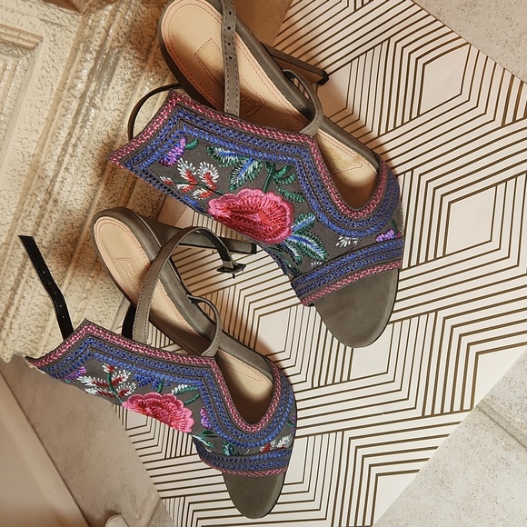 Topshop Raquel Embroidered Flower Gray Shoes Size 38 - Picture 1 of 17